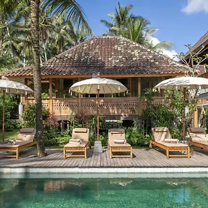 Rumah Kayu Курортный комплекс